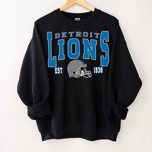 Detroit Lions Retro Football Graphic Fan Sweatshirt